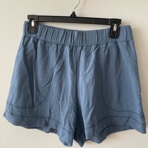 Old Navy Women's Athletic Shorts in Blue